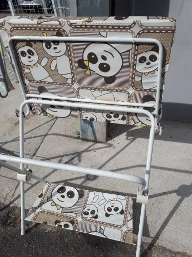 Banheira de bebê conservada