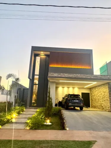 Sobrado Alto Padrão 4 Suítes Florais do Parque 289m² Porteira Fechada