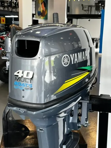 MOTOR DE POPA YAMAHA 40HP 2 TEMPOS | PARTIDA ELÉTRICA | RABETA CURTA 15 pol