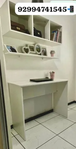Mesa para estudos com prateleiras com entrega e instalação