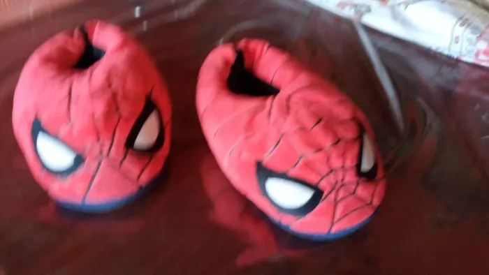 Pantufa Marvel homem aranha n°36/38