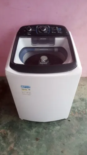 Máquina Electrolux 16kg