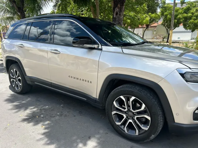 Jeep Commander Limited T270 1.3 TB Flex AUT 2025