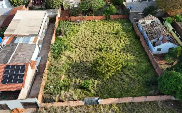 TERRENO COM 910M2 A VENDA NO JD PANORAMA