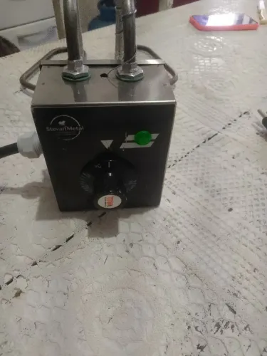 Vendo resistência para fritar pastel,coxinha etc... Usada 3 vezes !