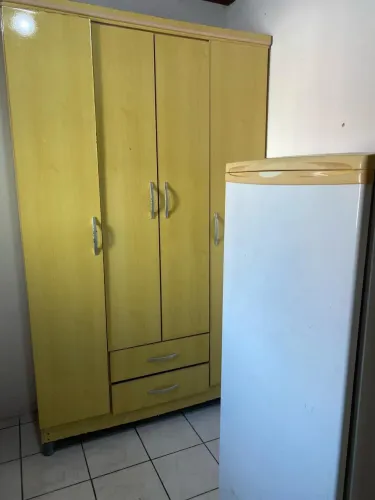 Alugo quarto mobiliado