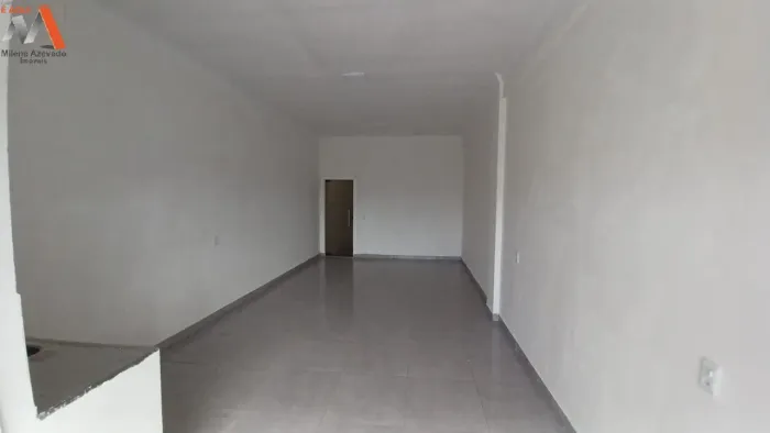 Sala comercial pronta para uso na cidade nova 7 com localização estratégica.