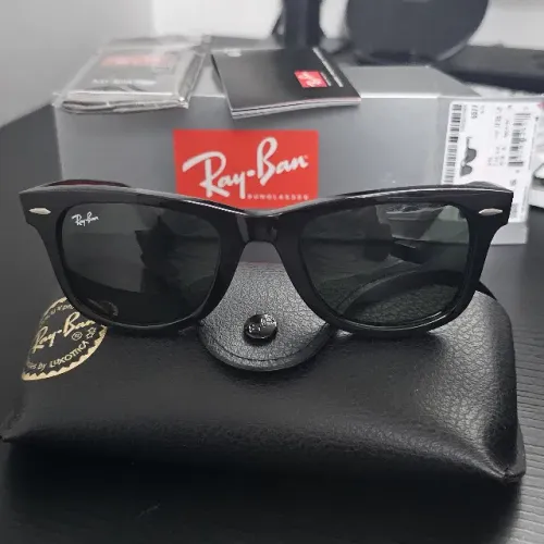 (NOVO E COM NOTA FISCAL) Ray-Ban Wayfarer Classic