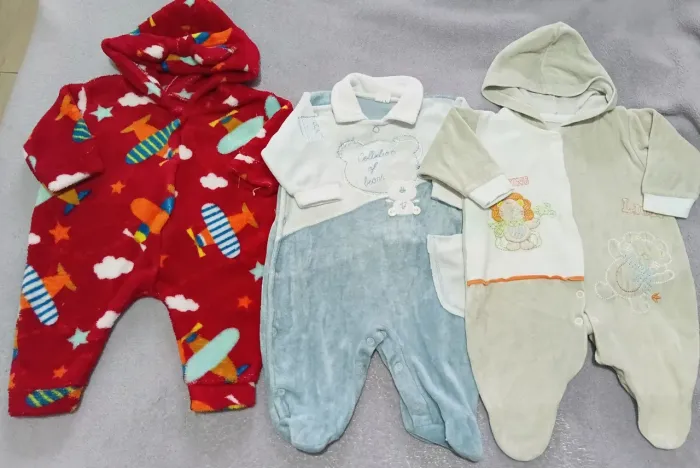 Lote de tip tops para bebê menino tamanhos RN e P