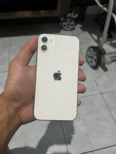 iPhone 11 128GB Branco | Bateria 100% | Face ID | Excelente Estado