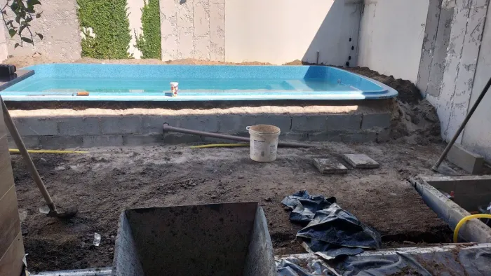 Pedreiro/ Construção e reformas 