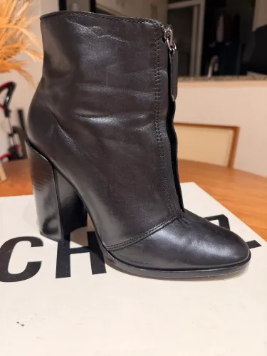 Bota Schutz couro preta tamanho 38 