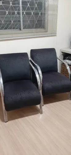 Poltronas e Mesa de canto inox