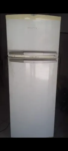 Geladeira Frost Free. Brastemp 350 litros