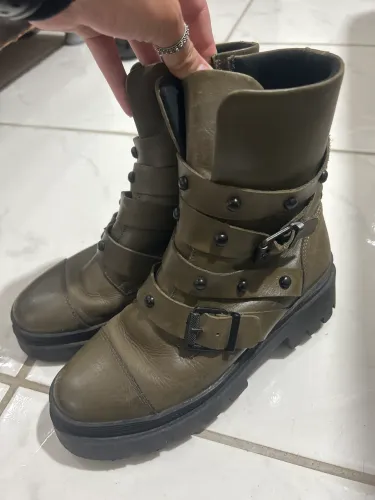 Bota couro legítimo verde musgo