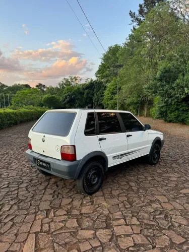 Fiat Uno Mille Celeb. WAY Econ. 1.0 F.flex 4P 2011