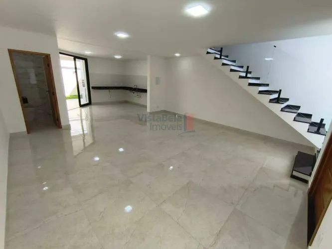 Casa em Condomínio à Venda em Taubaté (Morada dos Nobres) - 3 Quartos, Frente