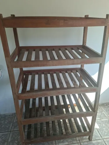 Estante Multiuso de Madeira Maciça - 4 Prateleiras