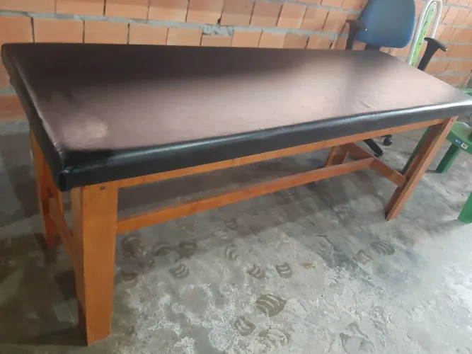 Maca de estética em madeira