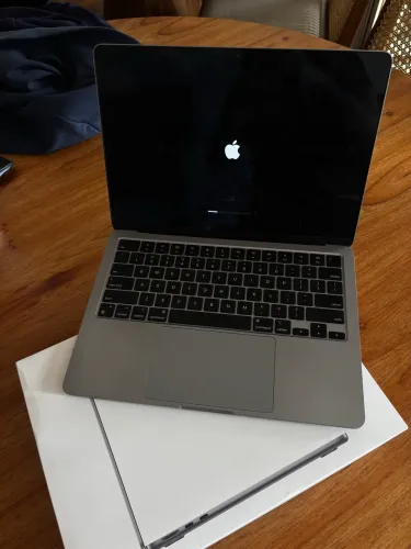 MacBook Air M2