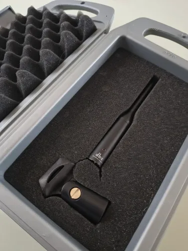 Microfone RTA DBX com case