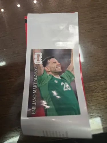 Figurinha da copa do mundo coleção especial( Emiliano Martinez ) ARG
