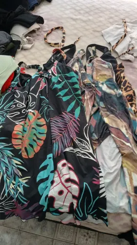 Maios e biquini plus size