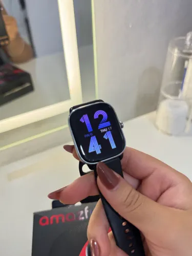 Relógio Amazfit GTS 4 mini