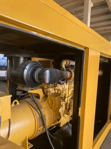 Gerador 275 kVA Caterpillar