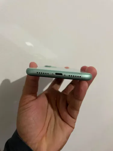 iPhone 11 nunca aberto 