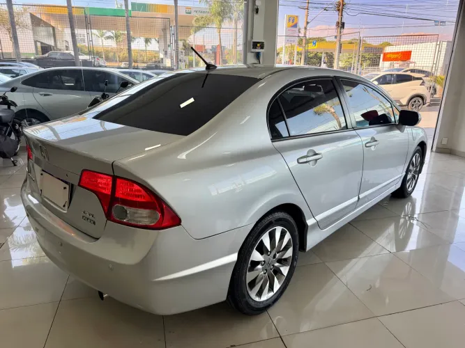 Honda Civic Sed. Lxl/lxl SE 1.8 Flex 16V Mec. 2011
