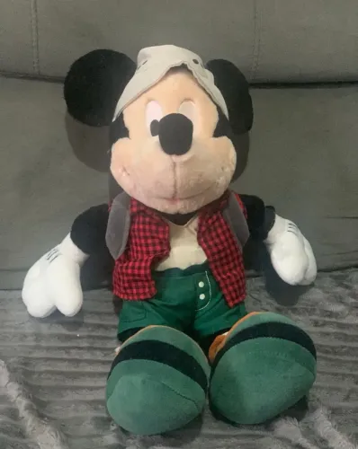 pelúcia mickey safari , original comprado na disney 48 cm