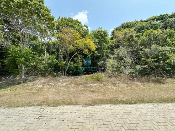 TERRENO EM CONDOMÍNIO RESIDENCIAL em MATA DE SÃO JOÃO - BA, PRAIA DO FORTE