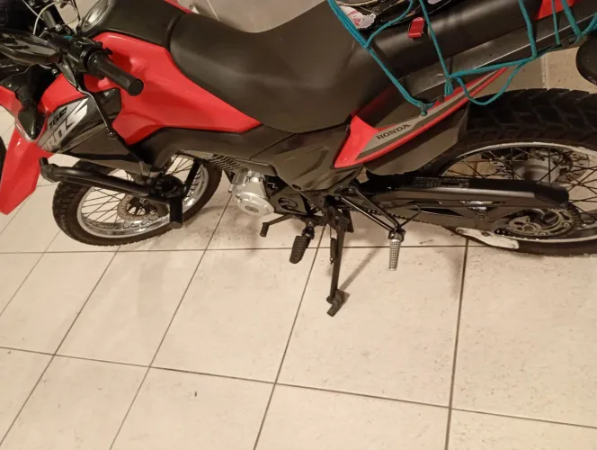 Vendo semi-nova