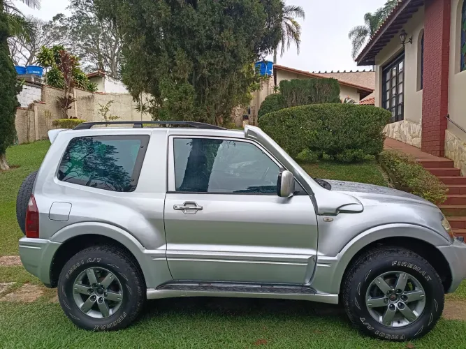 Mitsubishi Pajero HPE Full 3.2 4X4 T.i.dies. 5P AUT 2006