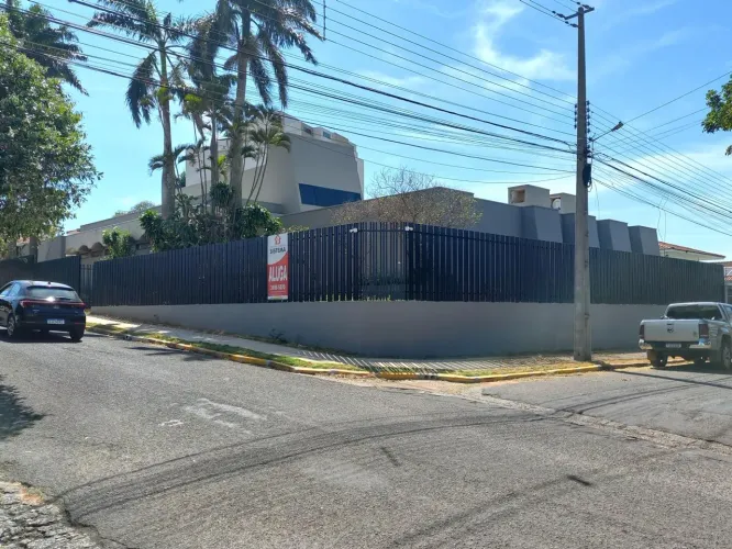 Sobrado no bairro Jardim Paulista em Presidente Prudente