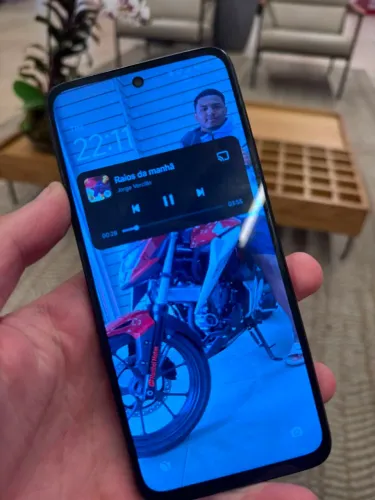 Celular Redmi 12 em ótimo estado, bem cuidado e usado só a trabalho.
