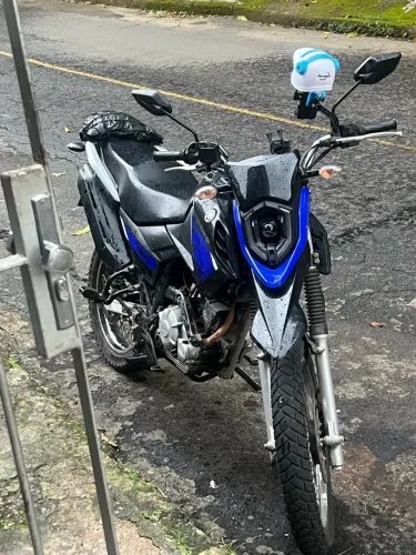 Crosser super conservada