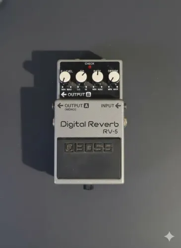 Pedal BOSS RV-5 Digital Reverb.