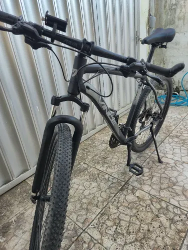 Bicicleta aro 29 preta fosca