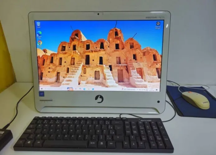 COMPUTADOR ALL IN ONE POSITIVO