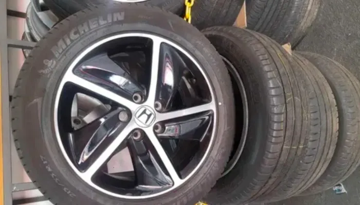 Rodas hrv com pneu michelin 