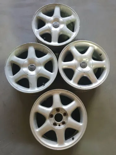 Jogo de Rodas Volvo 850 - 5 X 108 mm