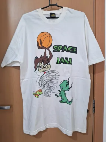Camiseta Original Warner Bros-1 Filme Space Jam 1996. Tamanho G. Pouquíssimo usada! Só 139