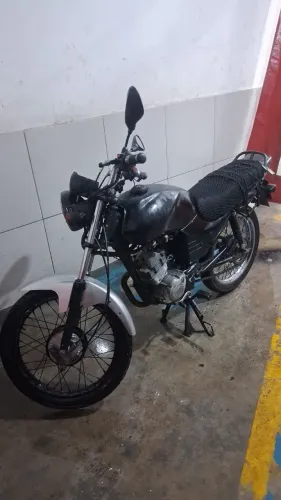 Yamaha YBR 125K 2002 Preta - Ótima pra Trabalhar / Doc Ok