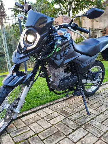 Crosser 2024, único dono