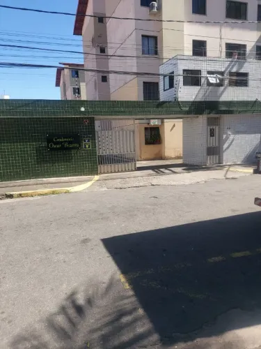Alugo Ótimo apartamento na Rua Oscar Bezerra 44, Bairro Damas com Couto Fernandes.