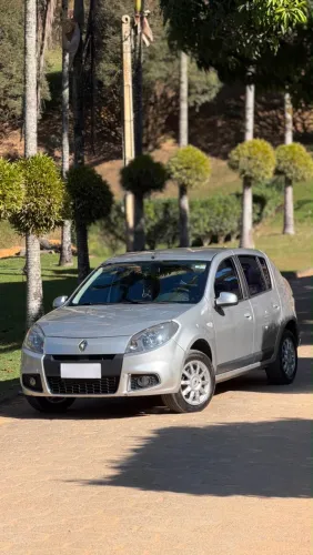 Renault Sandero Privilège Hi-flex 1.6 16V 5P AUT 2014