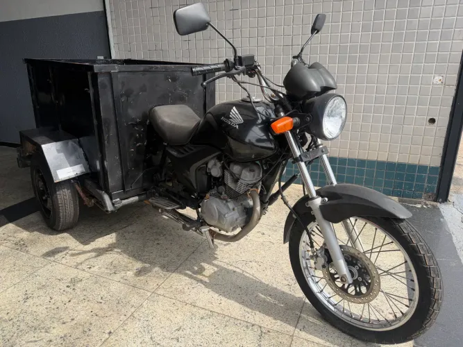 Honda katunuy Coiote (carga )
