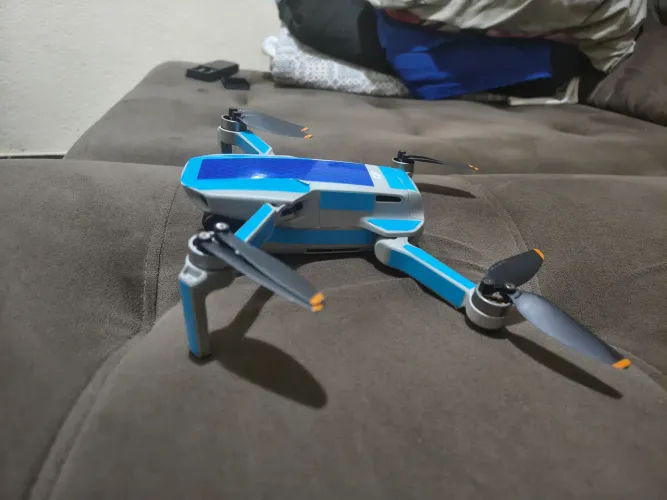 Drone dji mini 2 fly more